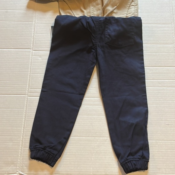 NWT-Canyon club-4T-navy/khaki-2pk, elastic waist with drawstring jogger pants. - Picture 2 of 12